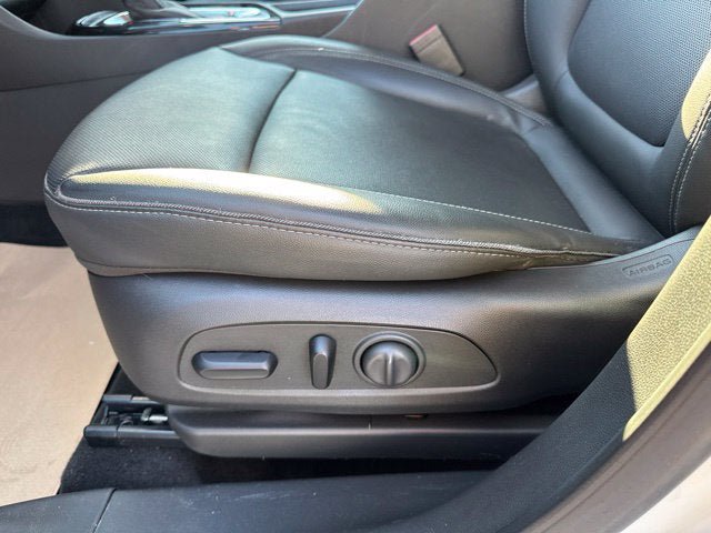 Used 2024 Buick Encore GX Sport Touring w/ Comfort Package FWD image 11