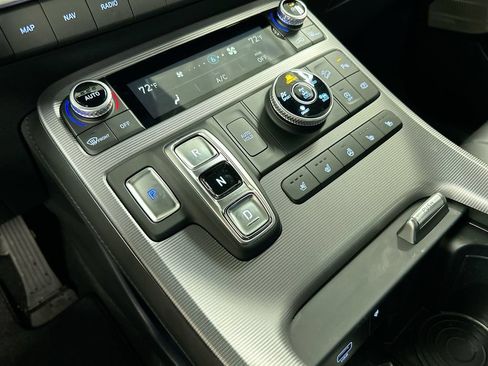 Used 2024 Hyundai Palisade Calligraphy AWD/4WD image 18