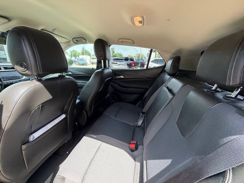 Used 2023 Buick Encore GX Select w/ Sport Touring Package FWD image 5