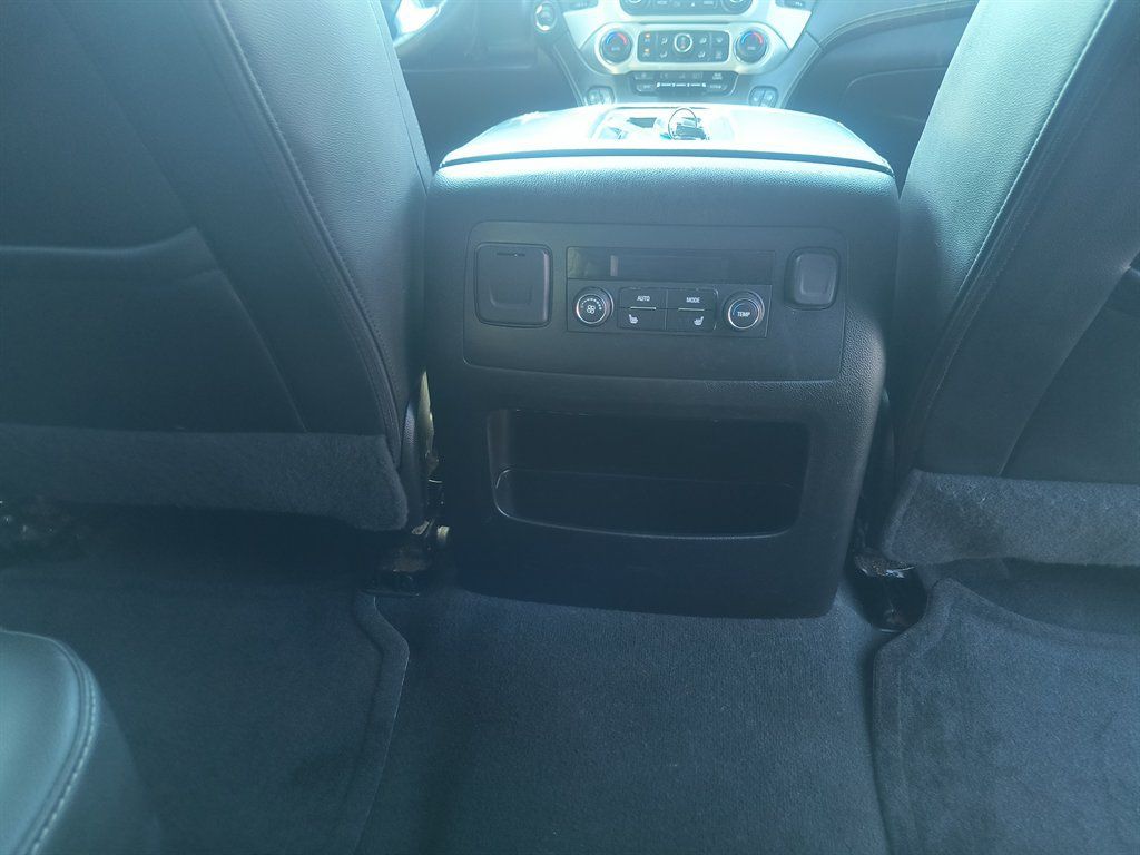 Used 2020 GMC Yukon SLT AWD/4WD image 28