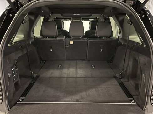 Used 2023 Land Rover Discovery S R-Dynamic image 27