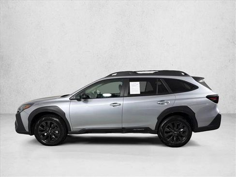 Used 2025 Subaru Outback Onyx Edition AWD/4WD image 7