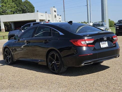 Used 2020 Honda Accord Sport image 6