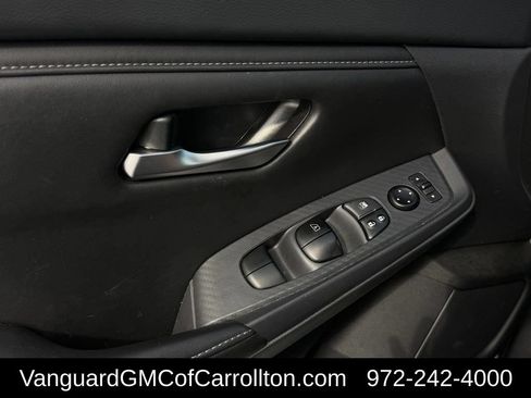 Used 2024 Nissan Sentra SV FWD image 24