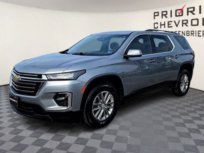 Used 2023 Chevrolet Traverse LT
