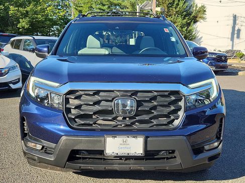 Certified 2023 Honda Passport EX-L image 2