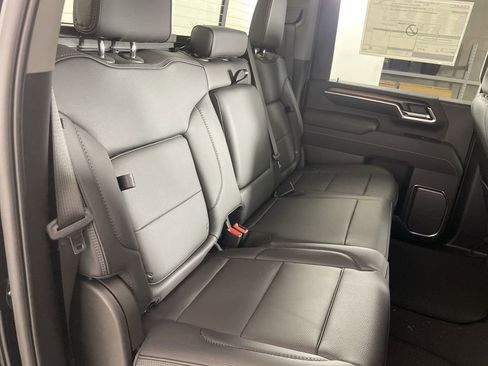 New 2025 GMC Sierra 2500 Denali w/ Denali Reserve Package image 28