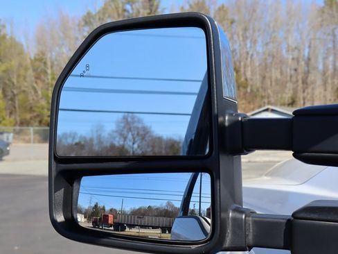 Used 2017 Ford F350 Lariat w/ Lariat Ultimate Package image 14