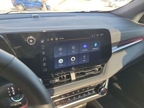 Used 2025 Chevrolet Equinox RS w/ Safety and Technology Package FWD image 13
