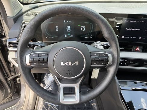Used 2023 Kia Sportage LX AWD/4WD image 23