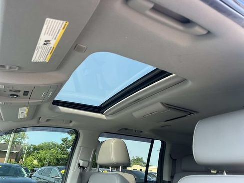 Used 2019 Chevrolet Suburban LT AWD/4WD image 33