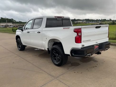 Used 2023 Chevrolet Silverado 1500 LT Trail Boss w/ Convenience Package II image 6