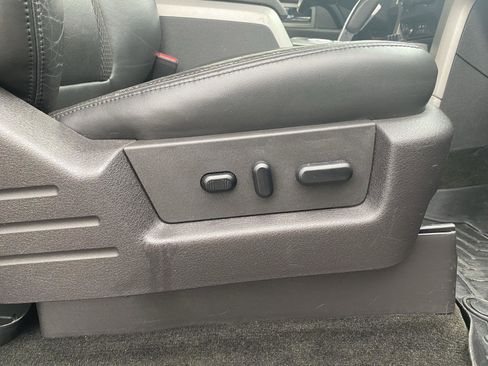 Used 2011 Ford F150 Raptor w/ Raptor Luxury Pkg image 38