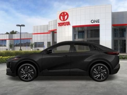 New 2026 Toyota C-HR AWD/4WD image 8