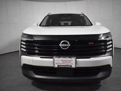 Certified 2025 Nissan Kicks SR image 2