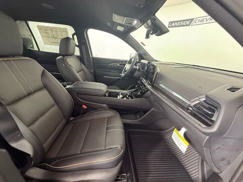 New 2026 Chevrolet Traverse High Country w/ LPO, Floor Liner Package image 18