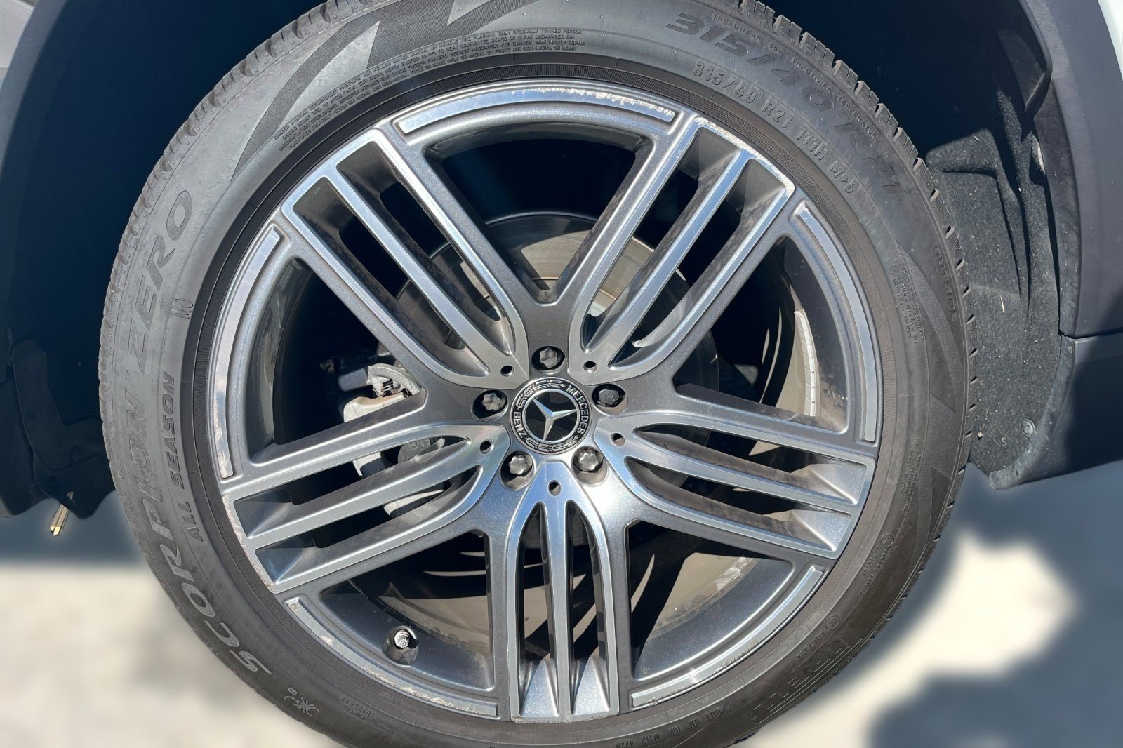 Used 2024 Mercedes-Benz GLS 450 4MATIC image 6