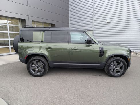 New 2026 Land Rover Defender 110 S AWD/4WD image 4