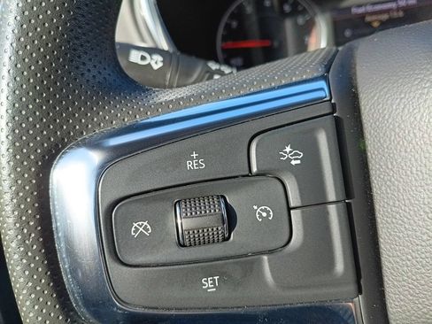 Used 2025 Chevrolet Blazer LT AWD/4WD image 4