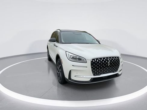 New 2026 Lincoln Corsair Reserve image 2