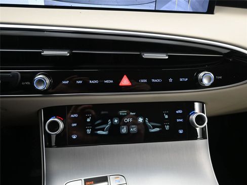 New 2026 Genesis GV70 2.5T Advanced image 14