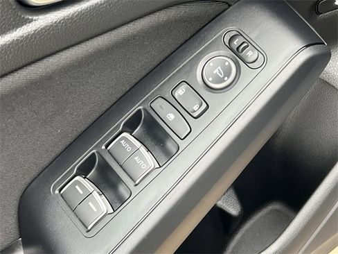 Used 2025 Honda Civic Sport image 14