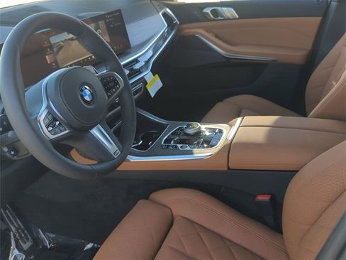 New 2026 BMW X7 xDrive40i w/ M Sport Package image 16