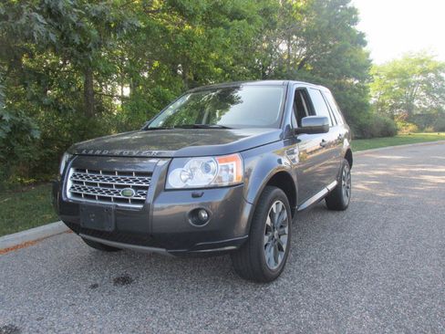 Used 2010 Land Rover LR2 HSE image 48