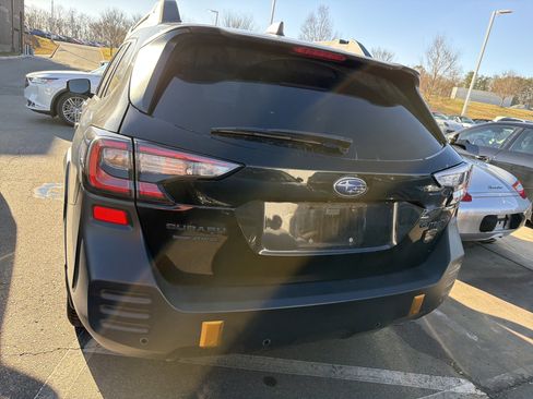 Used 2022 Subaru Outback Wilderness image 9