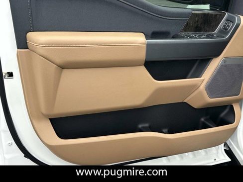 New 2025 Ford F250 Lariat w/ Chrome Package image 9