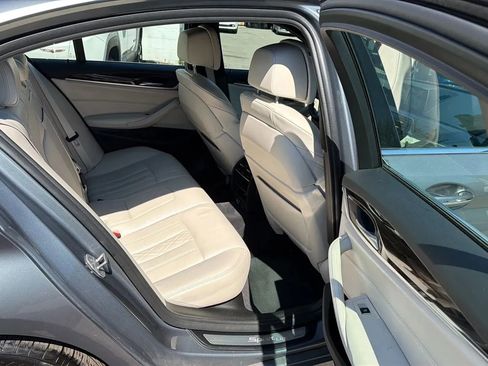 Used 2018 BMW 530i xDrive w/ Premium Package AWD/4WD image 25