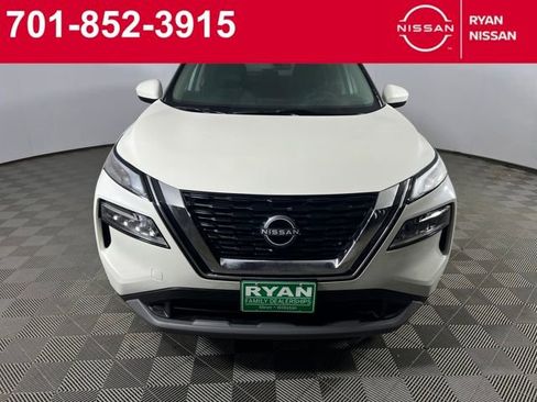 Certified 2023 Nissan Rogue SV image 10