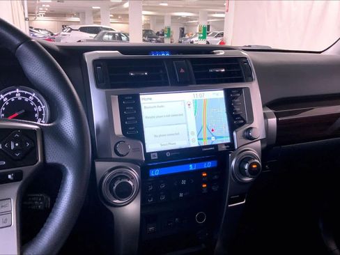 Used 2022 Toyota 4Runner Limited AWD/4WD image 6