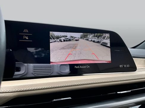Used 2024 Cadillac XT4 Premium Luxury w/ Technology Package FWD image 25