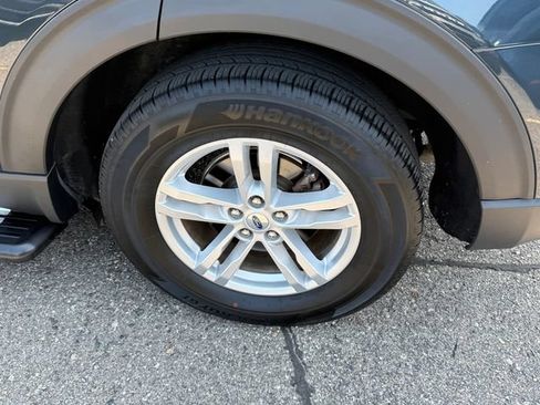 Certified 2023 Ford Explorer XLT w/ Equipment Group 202A AWD/4WD image 6