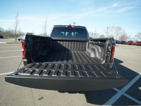 New 2026 RAM 1500 4x4 Crew Cab image 17