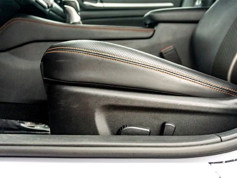 Used 2025 Nissan Altima 2.5 SR image 12