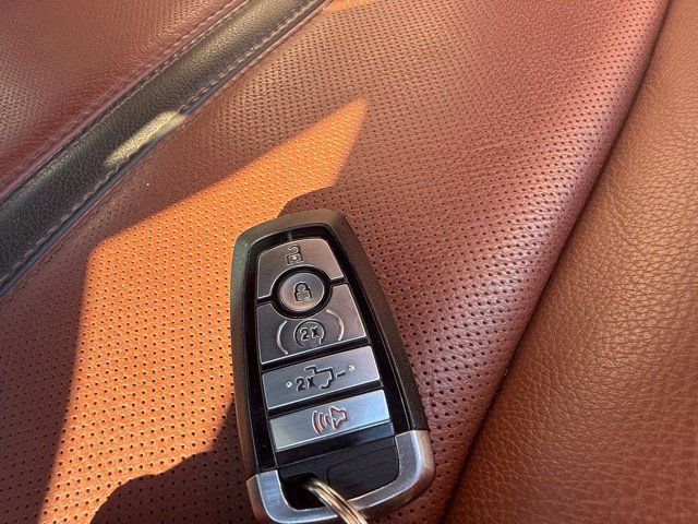 Used 2022 Ford F350 King Ranch w/ King Ranch Ultimate Package AWD/4WD image 21