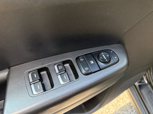 Used 2019 Kia Sportage LX AWD/4WD image 9