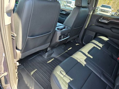 Certified 2023 GMC Sierra 1500 SLT w/ SLT Convenience Package image 26