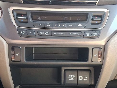 Certified 2022 Honda Pilot Special Edition image 12