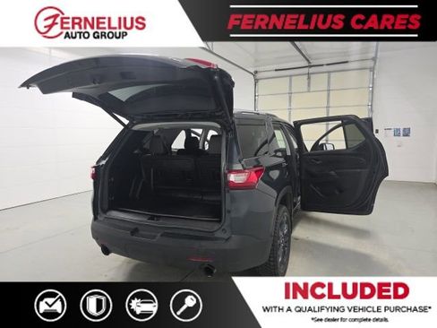 Used 2021 Chevrolet Traverse RS w/ LPO, Floor Liner Package image 11