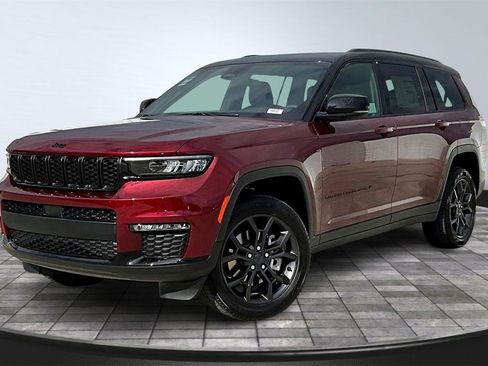 New 2025 Jeep Grand Cherokee L Limited image 3