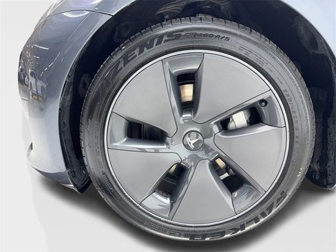 Used 2023 Tesla Model 3 Standard Range image 45