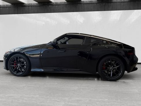 New 2026 Nissan Z Performance w/ Floor Mat Package RWD image 2