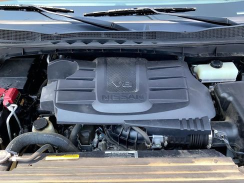 Used 2021 Nissan Titan SV w/ SV Convenience Package AWD/4WD image 32