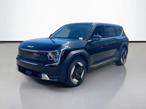 New 2026 Kia EV9 Light RWD image 3