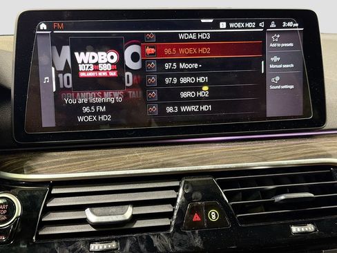 Used 2021 BMW 530i w/ Premium Package RWD image 32