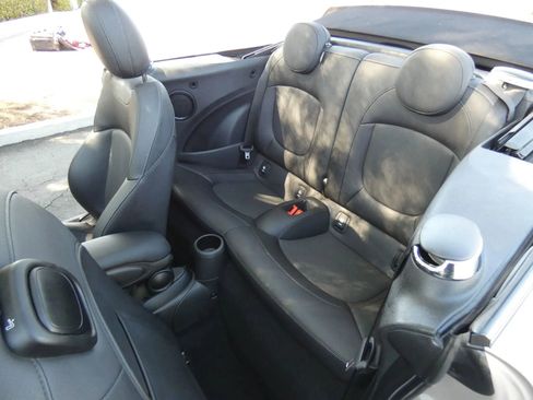 Used 2024 MINI Cooper S image 30