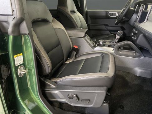 New 2025 Ford Bronco Outer Banks w/ Sasquatch Package image 29